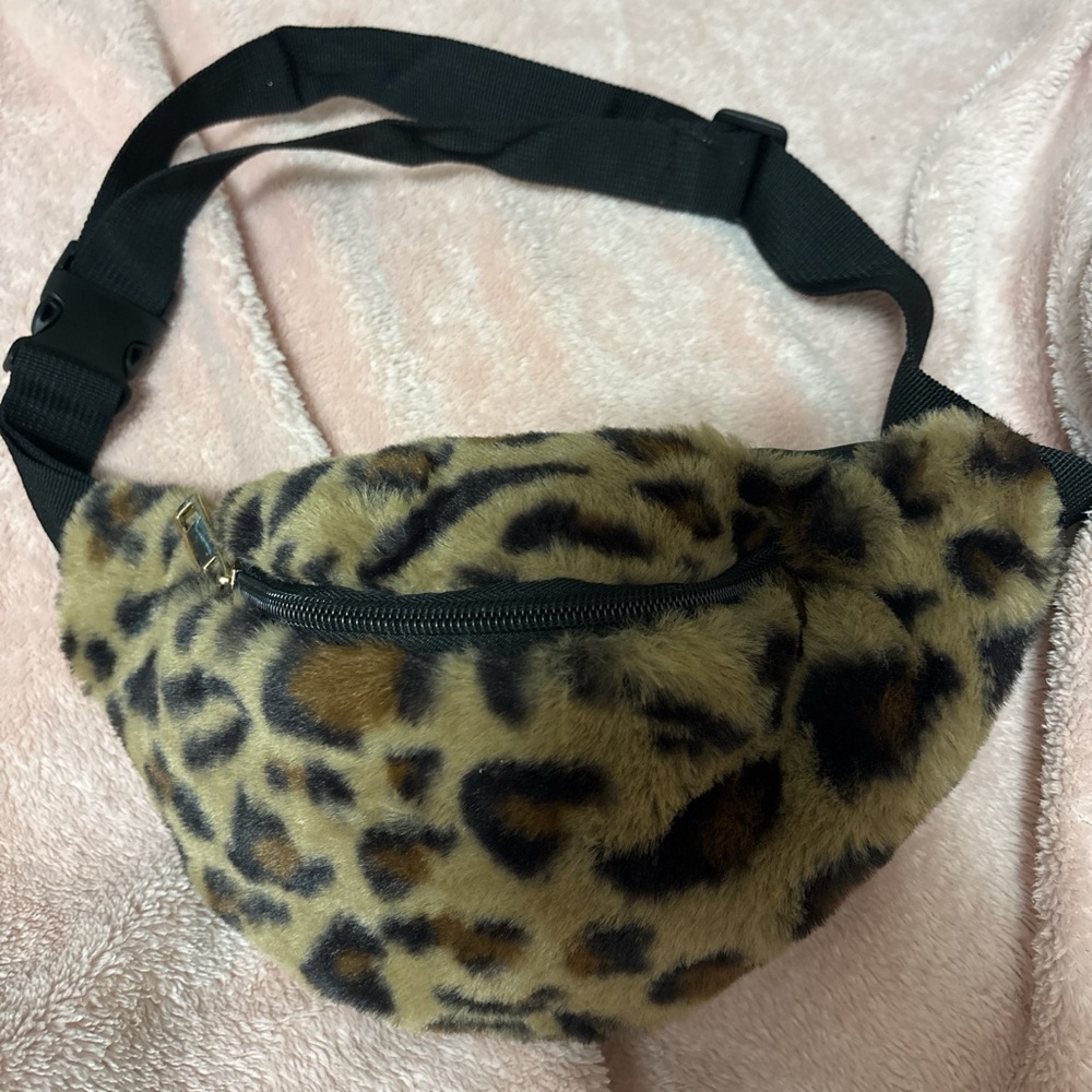 Leopard Print Faux Fur Fanny Pack